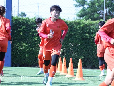 U20 nữ Việt Nam chuẩn bị cho trận tứ kết với Nhật Bản