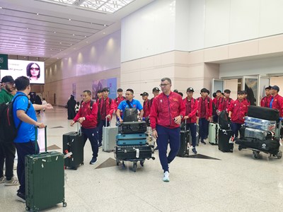 Thầy trò HLV Cristiano Roland đã đến Saudi Arabia, sẵn sàng cho VCK U17 châu Á 2026