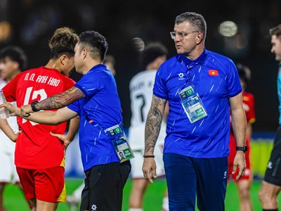 HLV Cristiano Roland nói gì sau khi giúp U17 Việt Nam đoạt vé dự World Cup?
