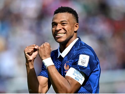 Ghi 2 bàn vào lưới Senegal, Mbappe thiết lập kỷ lục mới