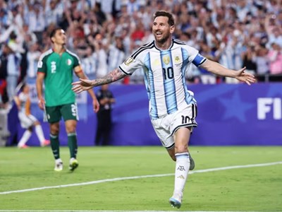 Messi cân bằng kỷ lục ghi bàn World Cup của Klose