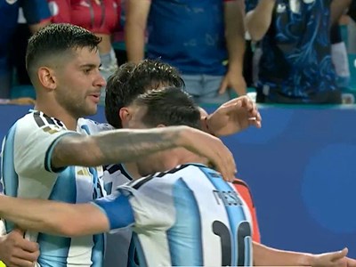 Thắng nghẹt thở Cape Verde, Argentina nhọc nhằn vào vòng 1/8 World Cup 2026