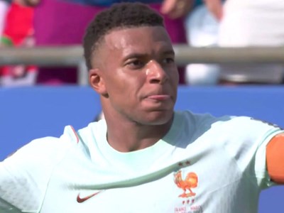 Mbappe lập hàng loạt kỷ lục sau chiến thắng của tuyển Pháp trước Morocco