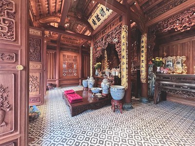 Cầu thị, dân chủ và cần tham vấn chuyên môn