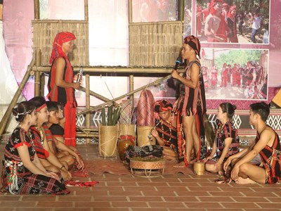  Bảo tồn văn hóa, khai thác du lịch hiệu quả