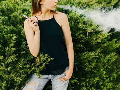 Thuốc lá điện tử làm tăng nguy cơ phơi nhiễm chì và uranium