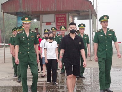 Giải cứu 5 nạn nhân bị lừa bán với chiêu bài “việc nhẹ, lương cao”