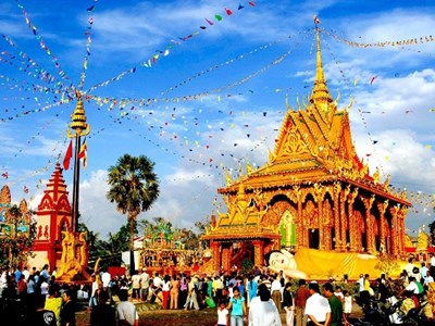  Hút khách bằng sự độc đáo, náo nhiệt