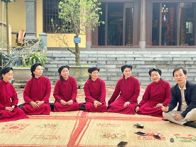 Tìm lại “khuôn vàng thước ngọc“