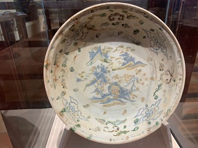  “Kho báu” dưới nước vẫn đang bị xâm hại