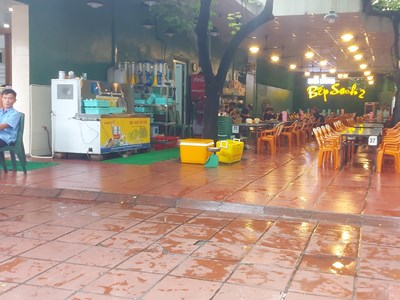  Văn hóa rượu bia nhìn từ… quán nhậu