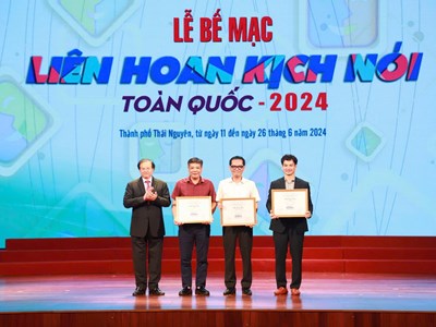 Nóng bởi sức sáng tạo nghệ thuật