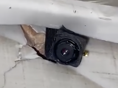 Những kẻ biến thái sau cánh cửa