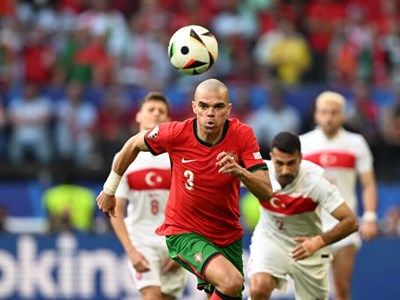  Gã “đồ tể” trẻ mãi không già