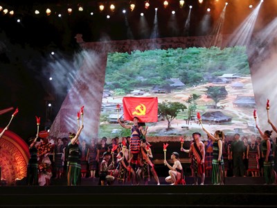 Lung linh sắc màu văn hóa