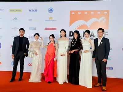 Những khoảnh khắc sống cùng điện ảnh