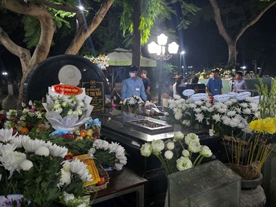 Lần đầu thực hiện “Giỏ lễ xanh” vào thăm viếng di tích