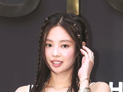 “Vấn đề không nằm ở việc Jennie hút thuốc”