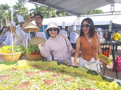 Hút khách bằng ẩm thực cá ngừ đại dương