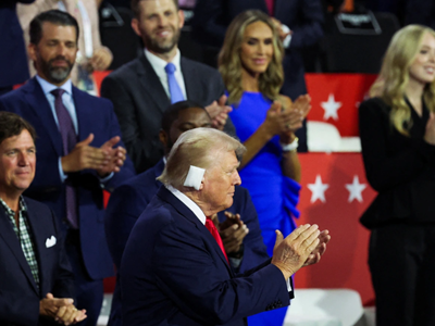 Cựu Tổng thống Donald Trump nhận được nhiều ủng hộ sau vụ ám sát hụt