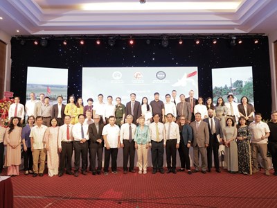  Điểm đến của khát vọng Hòa Bình