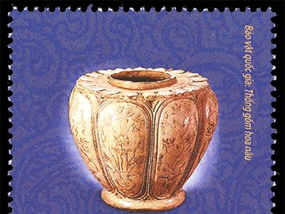 Giới thiệu bộ tem “Bảo vật quốc gia: Đồ gốm”