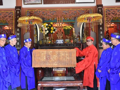 Chuyện về dòng họ tiền hiền hiếu học