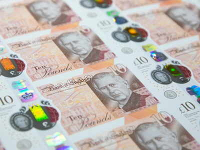 Loạt tiền giấy đầu tiên in hình Vua Charles III được đấu giá gấp 11,7 lần giá trị thực