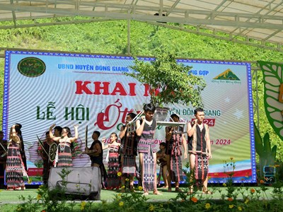  Độc đáo lễ hội tôn vinh sản vật ớt A riêu