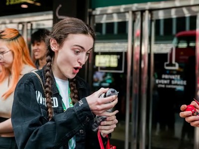 Sự dịch chuyển văn hóa từ Tây sang Đông của giới trẻ Anh