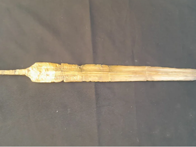 Tìm thấy thanh kiếm đồng hơn 3000 năm tuổi