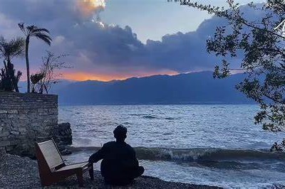 13 dấu hiệu cho thấy bạn có một tuổi thơ không hạnh phúc