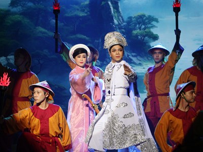 Tình yêu nghệ thuật truyền thống luôn cháy bỏng