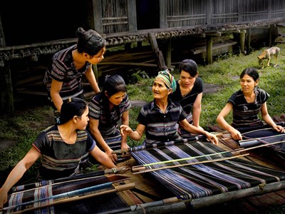  Bảo tồn văn hóa để phát triển du lịch bền vững