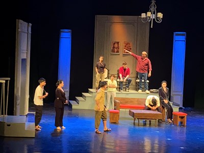 Thiếu vắng hơi thở cuộc sống