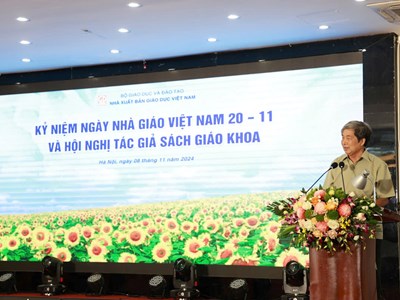 Hành trình đầy thách thức của những người biên soạn SGK