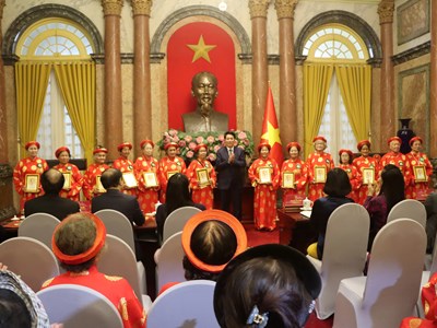  Tỏa sáng những tấm gương phụ nữ cao tuổi tiêu biểu toàn quốc