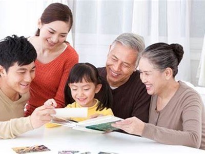 10 điều bạn không bao giờ nên nói với con cái đã trưởng thành