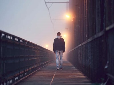 Nếu ai đó đang dần hết yêu, họ sẽ thể hiện 12 hành vi này