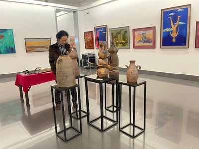  Đón sắc xuân bằng nghệ thuật