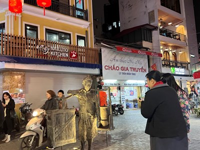  Hà Nội sẽ có tuyến phố “ăn chơi” suốt ngày đêm