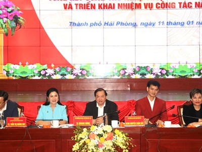 Hướng tới chuyên nghiệp và bền vững