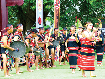 Mảng màu văn hóa giữa phố núi