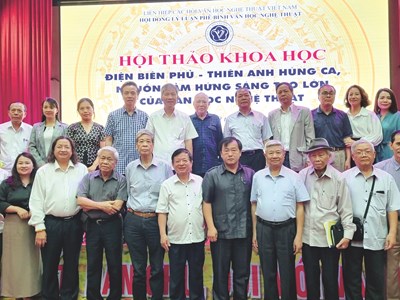 Chuyển động văn học nghệ thuật nhìn từ văn hóa