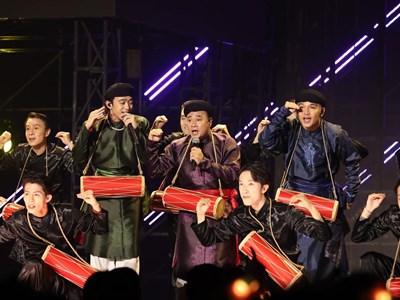 Bay cùng nhạc Việt