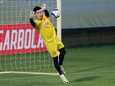 Vượt ngàn chông gai để lấy lại ngôi vương