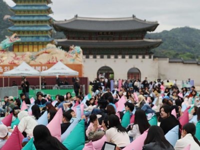  Giới trẻ Hàn Quốc hứng thú đọc sách văn học