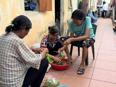  Tình người ấm áp trong “Xóm chạy thận”