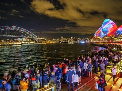  “Cây đũa thần” từ kinh tế đêm