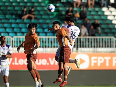 Một bước lên tuyển và hành trình của bố mẹ